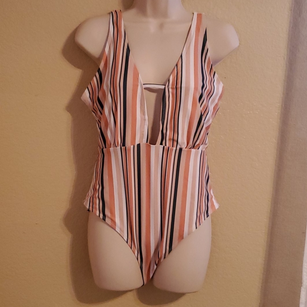 CUPSHE Swimsuit | Large